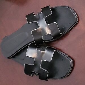 Hermès Oran Sandals